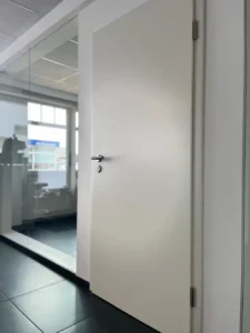 Innentueren_Brandschutztueren_Haustueren_Cadenberge_Hemmoor_Neuhaus_GO_Bau_GO_Immobilien